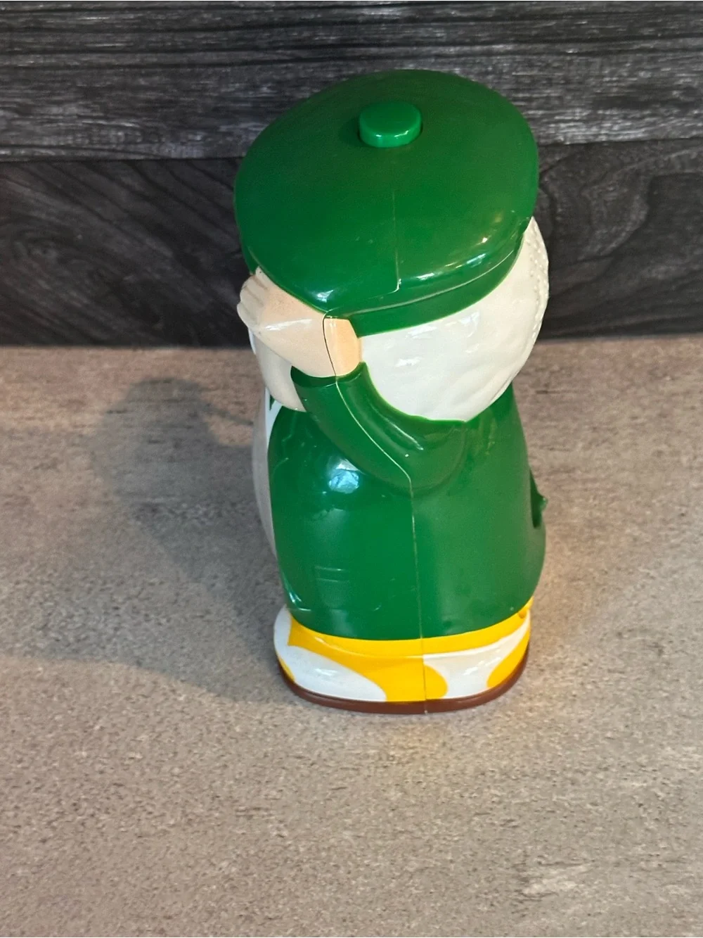 Rhythm Green and Yellow Golfer Novelty Wall Clock